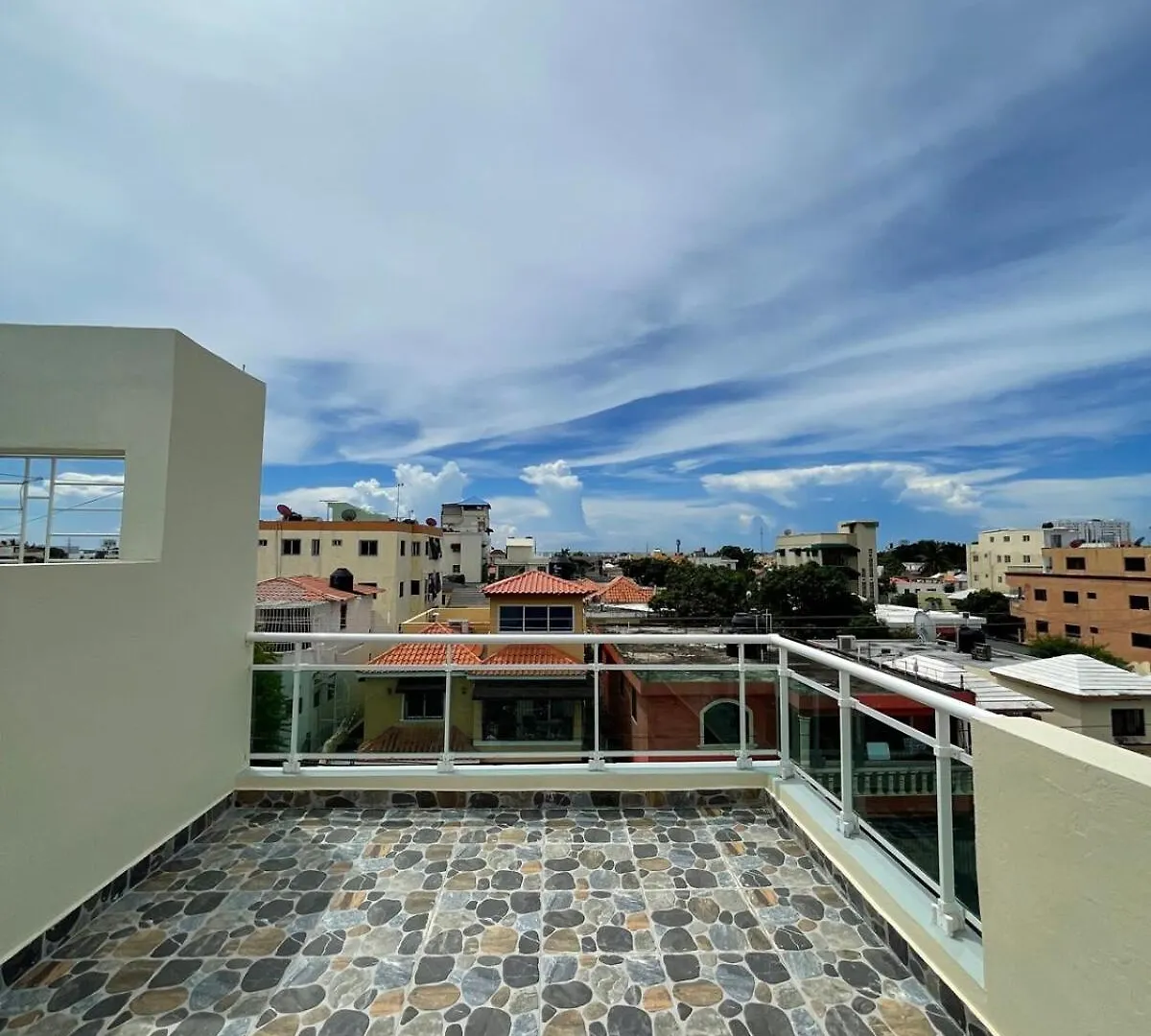 3 Bedroom Apartment With Private Jacuzzi And Terrace Ensanche Savica de Mendoza