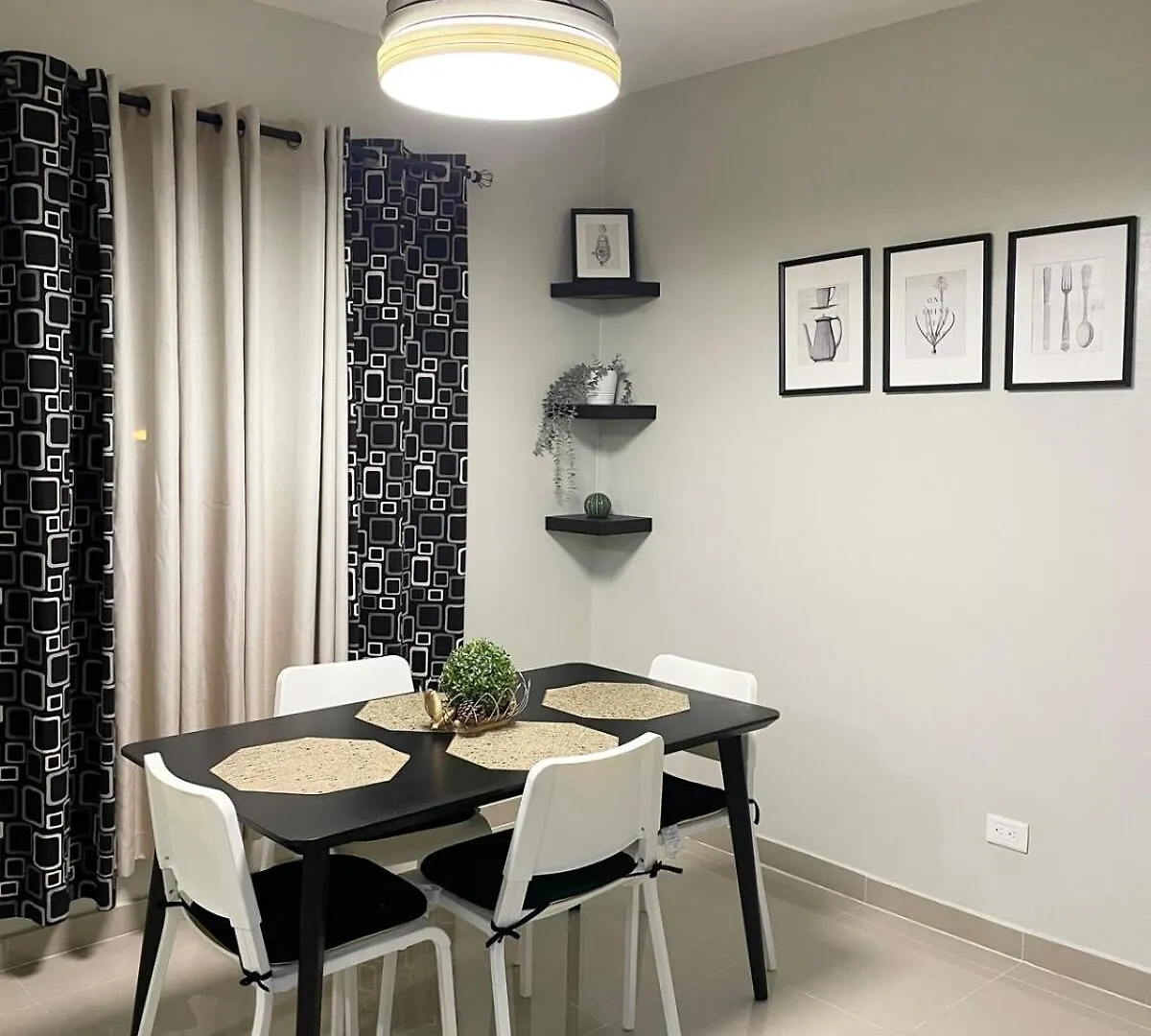 3 Bedroom Apartment With Private Jacuzzi And Terrace Ensanche Savica de Mendoza
