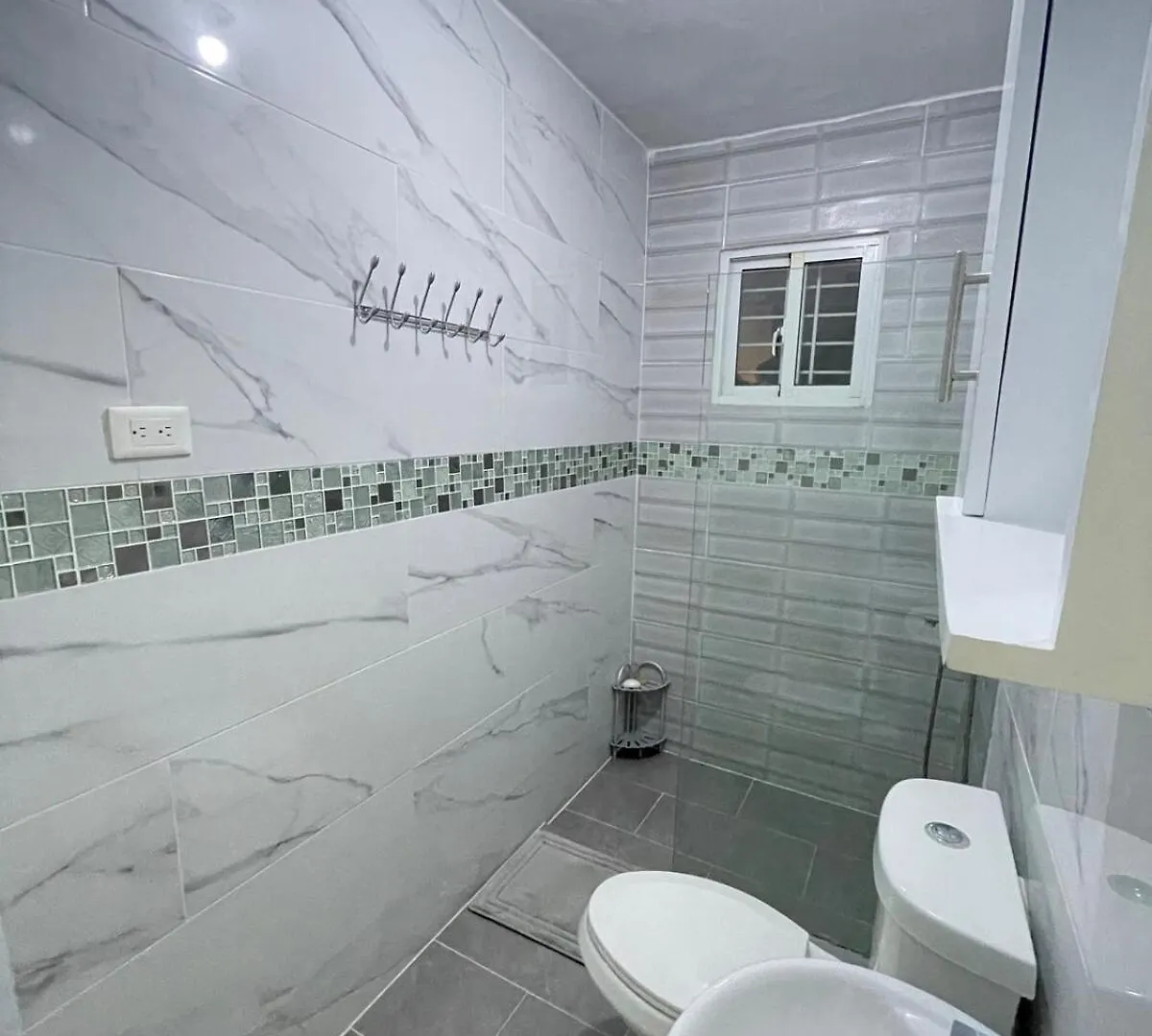 3 Bedroom Apartment With Private Jacuzzi And Terrace Ensanche Savica de Mendoza